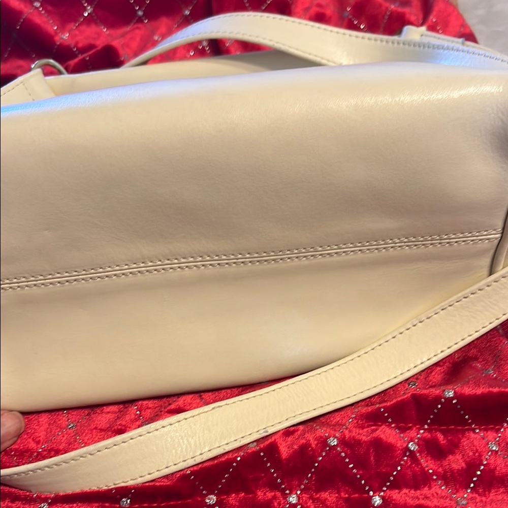 Cream Shoulder Bag - Picture 5 of 6